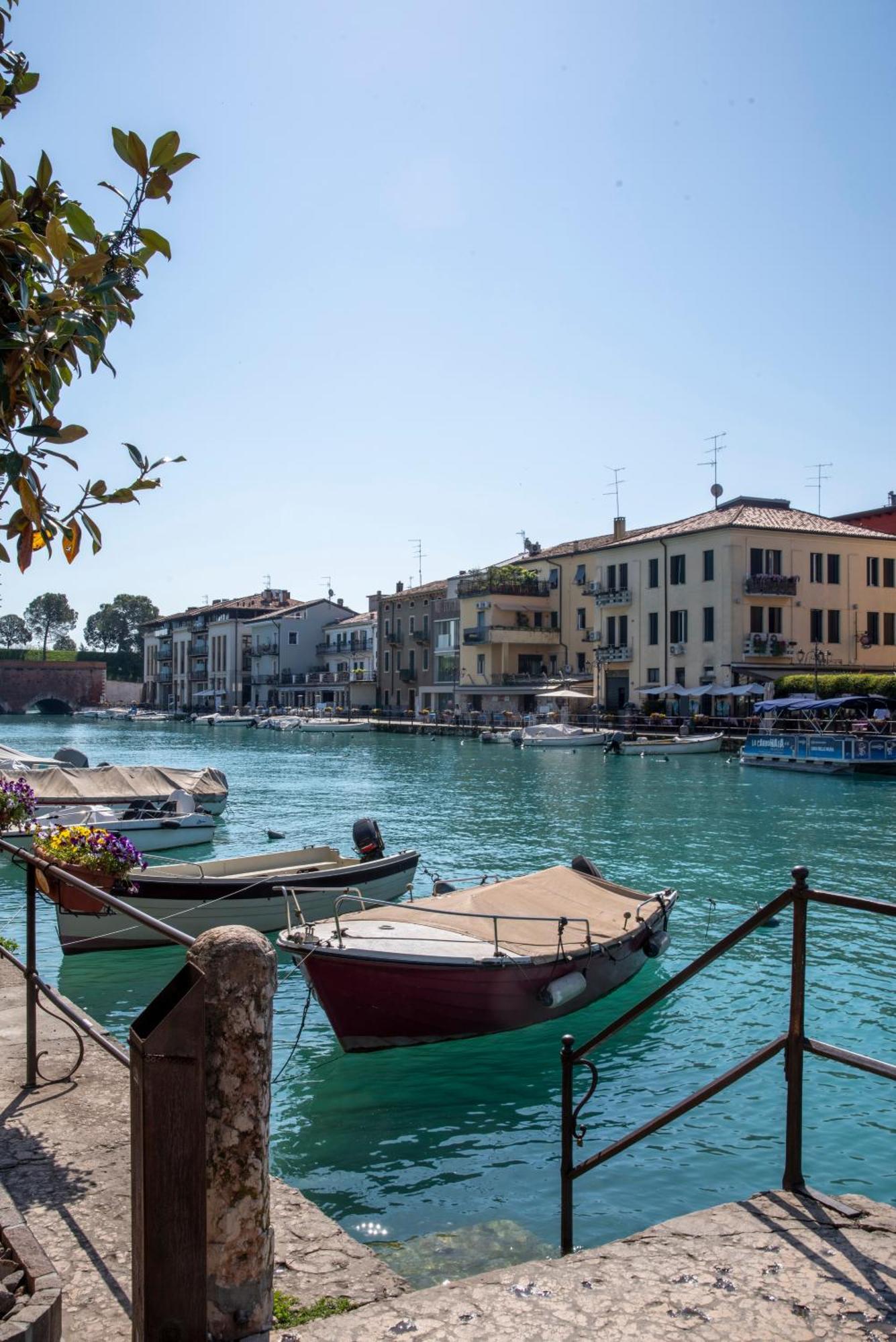 Palazzo Cordigero - Apartments Peschiera del Garda Eksteriør bilde