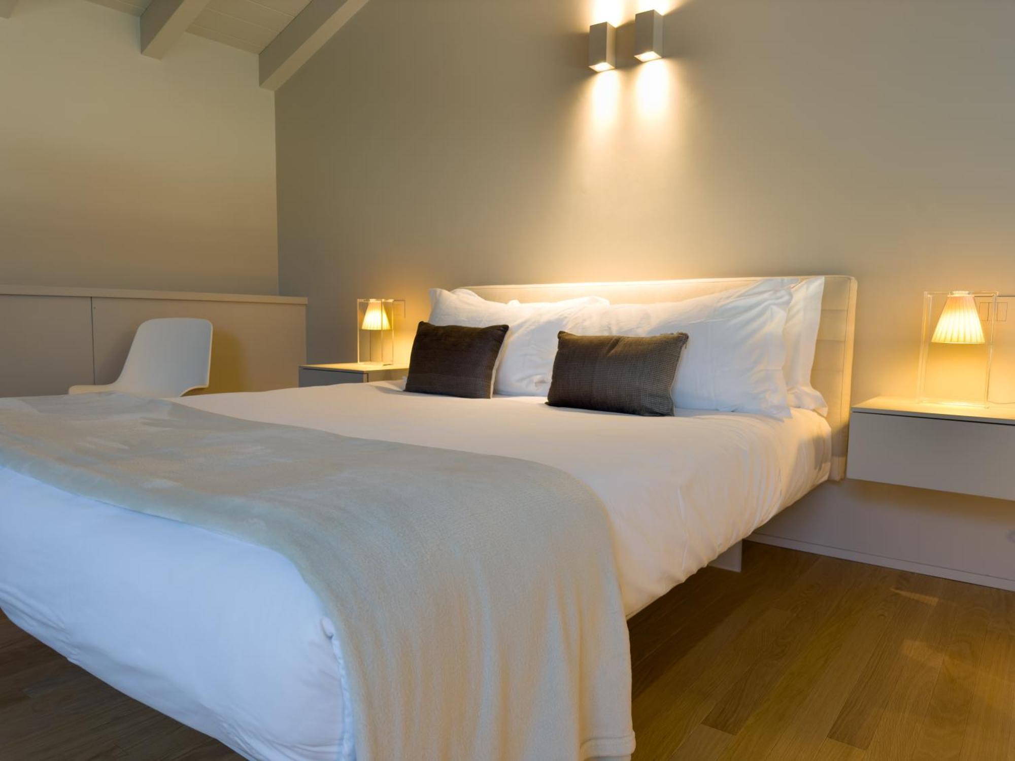 Palazzo Cordigero - Apartments Peschiera del Garda Eksteriør bilde