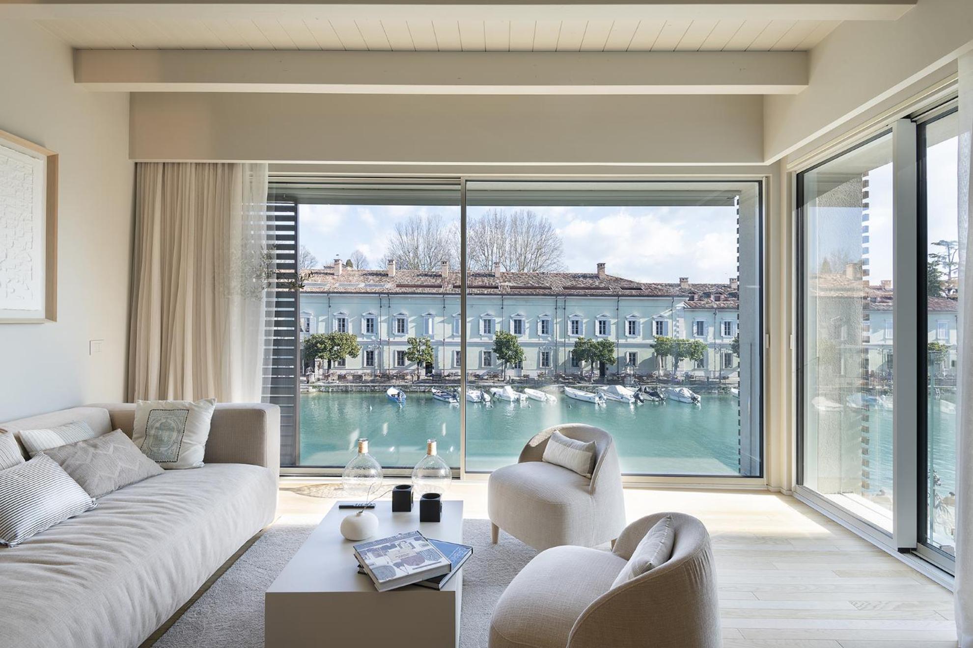 Palazzo Cordigero - Apartments Peschiera del Garda Eksteriør bilde