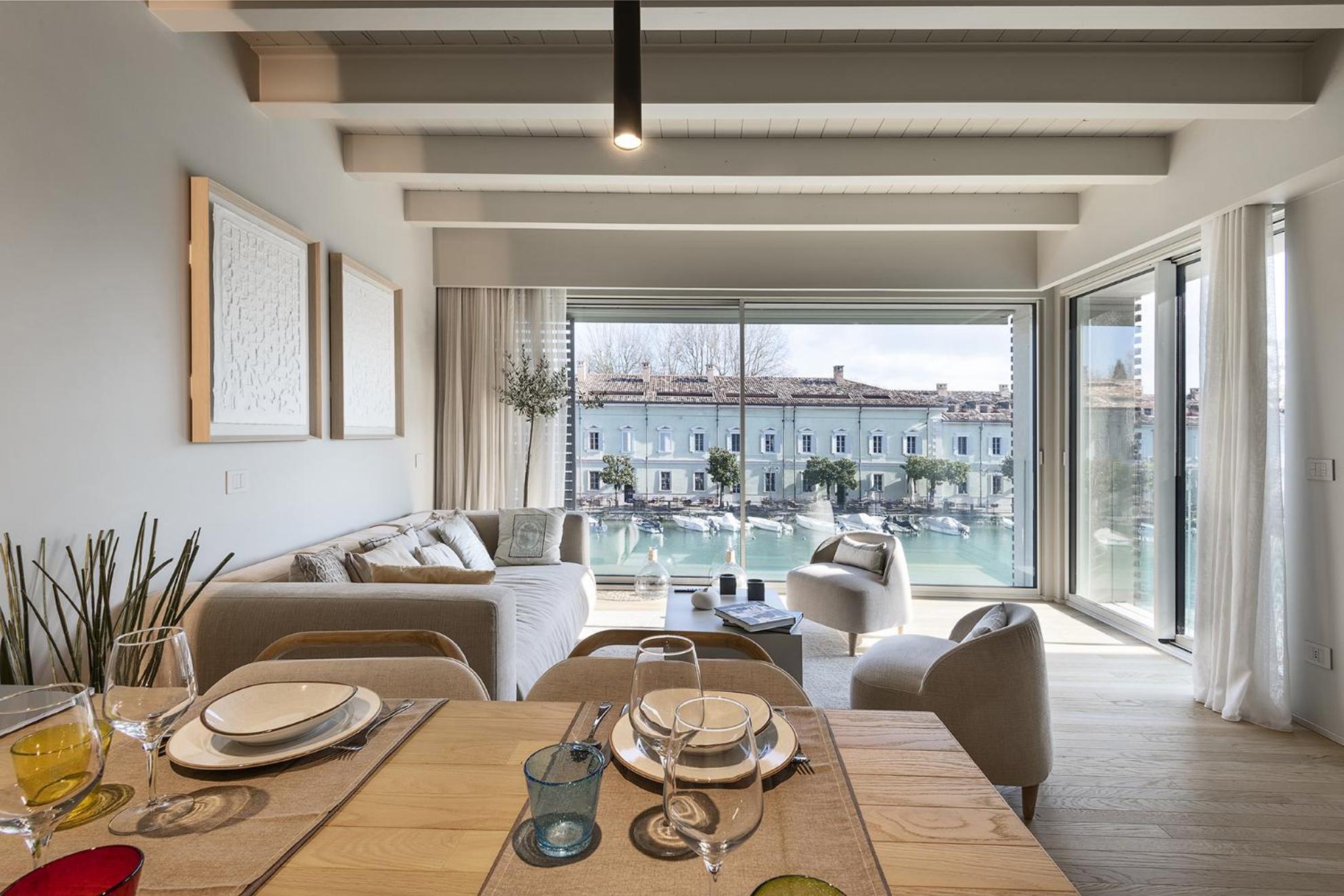 Palazzo Cordigero - Apartments Peschiera del Garda Eksteriør bilde
